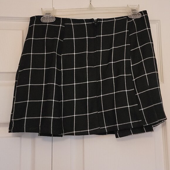 Lip Service School Girl Skirt - Picture 2 of 7